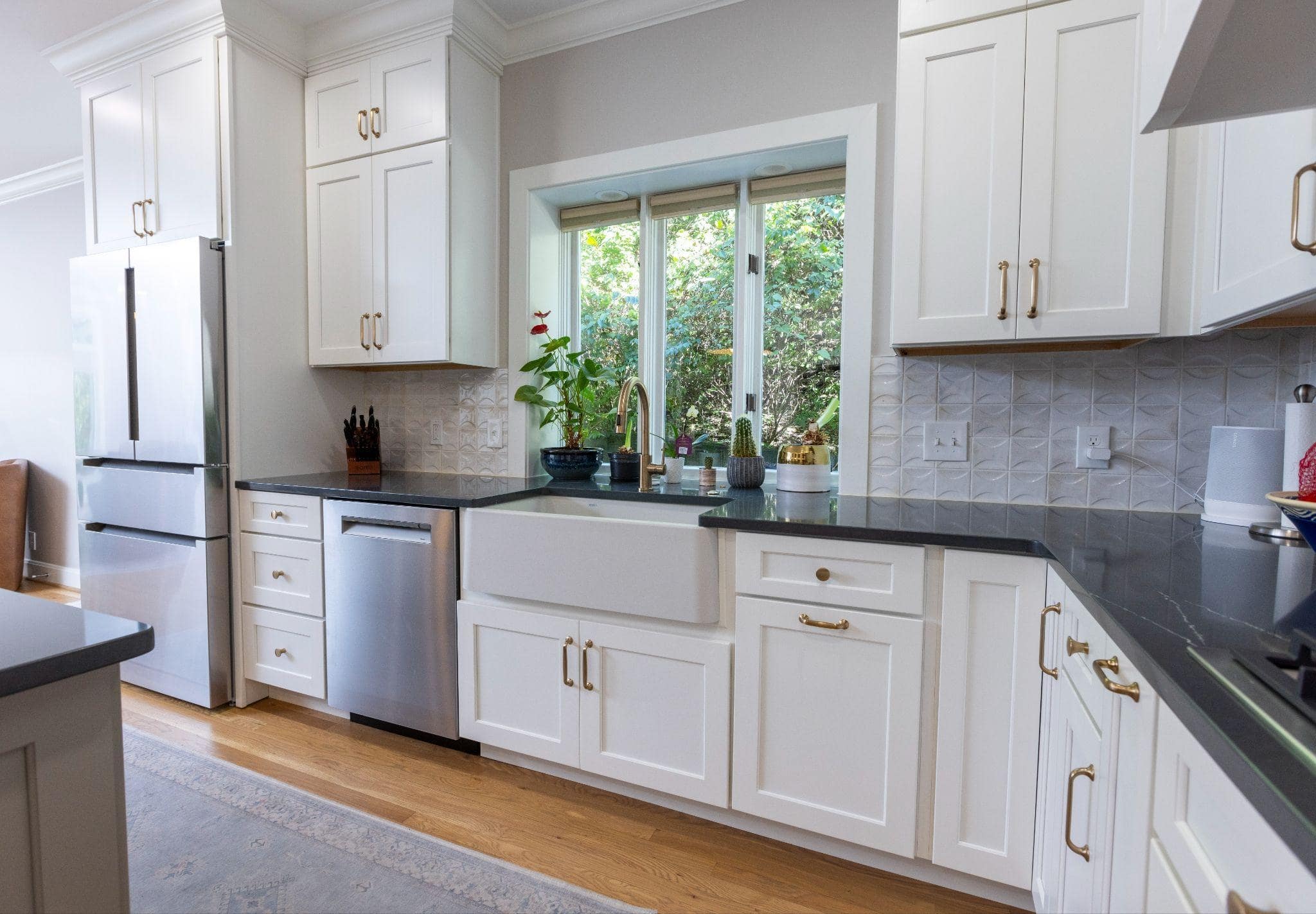 Mid - Level Cabinetry