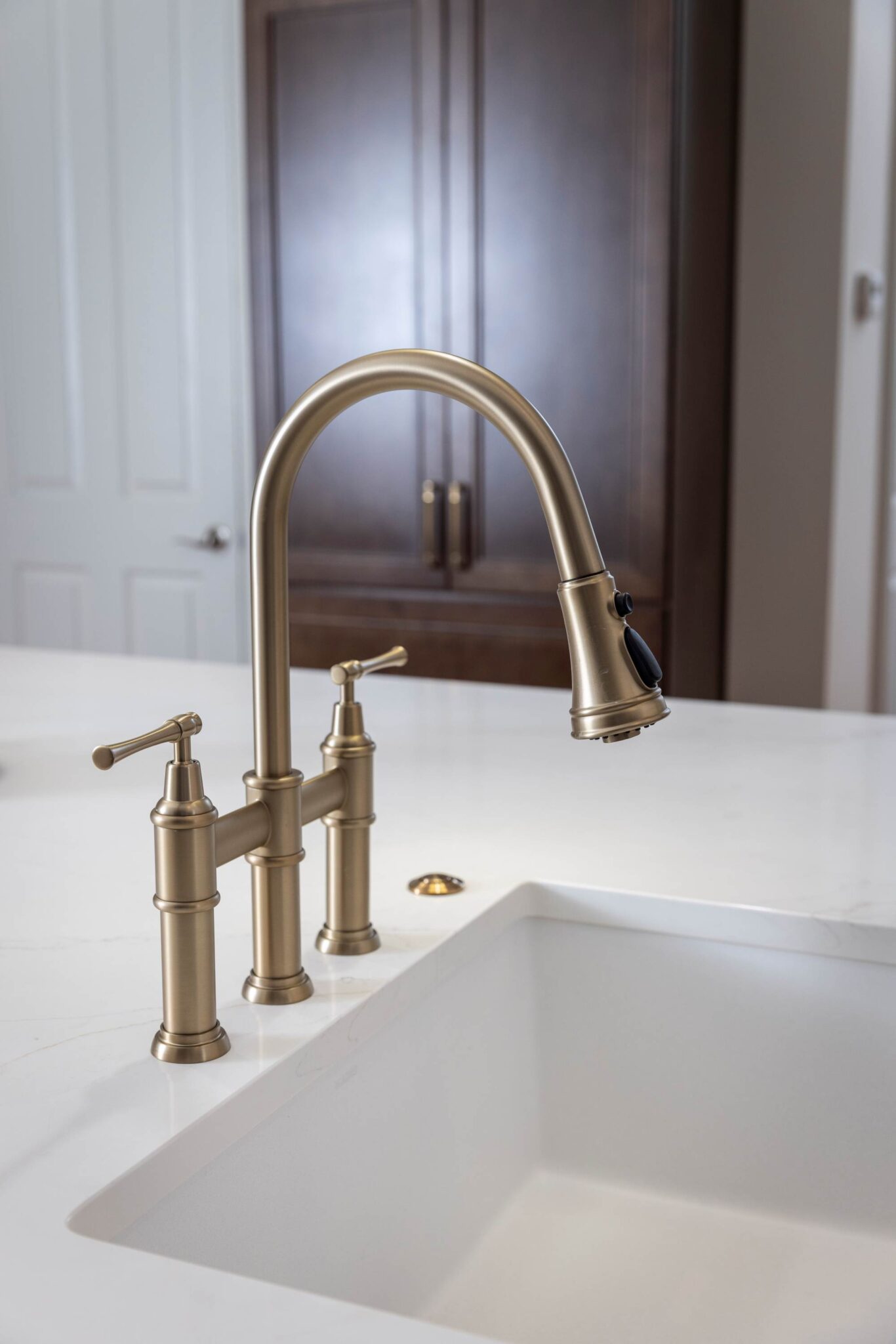Mid - Level Faucet Fixture: