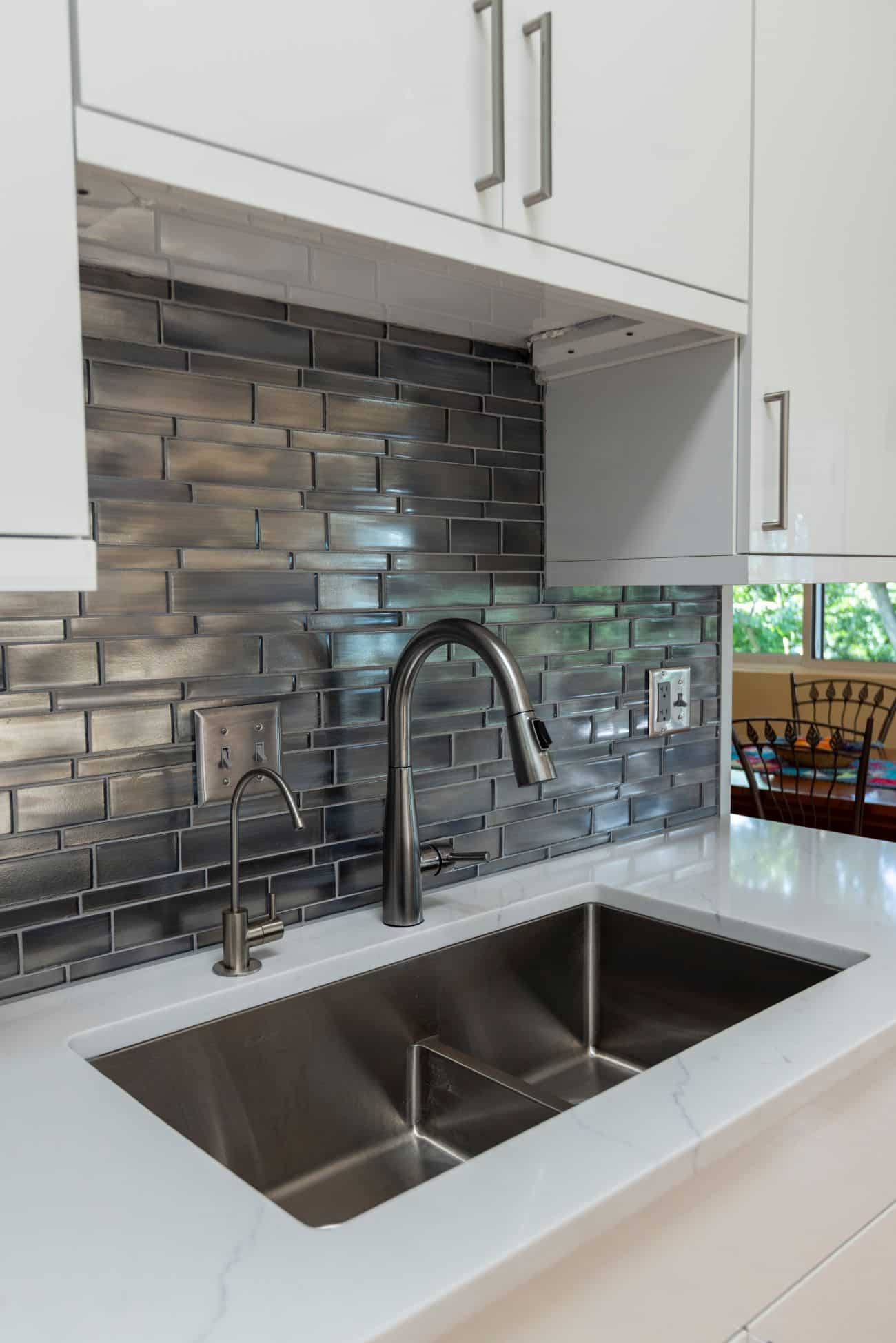 Mid - Level Faucet Fixture & Mid - Level Sink: Grates - Stainless Steel 18g