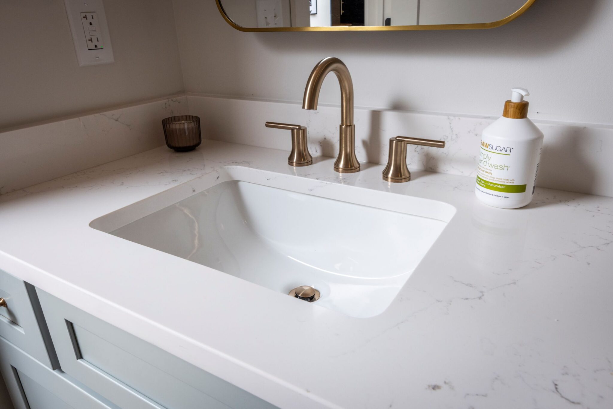 Mid - Level Sink