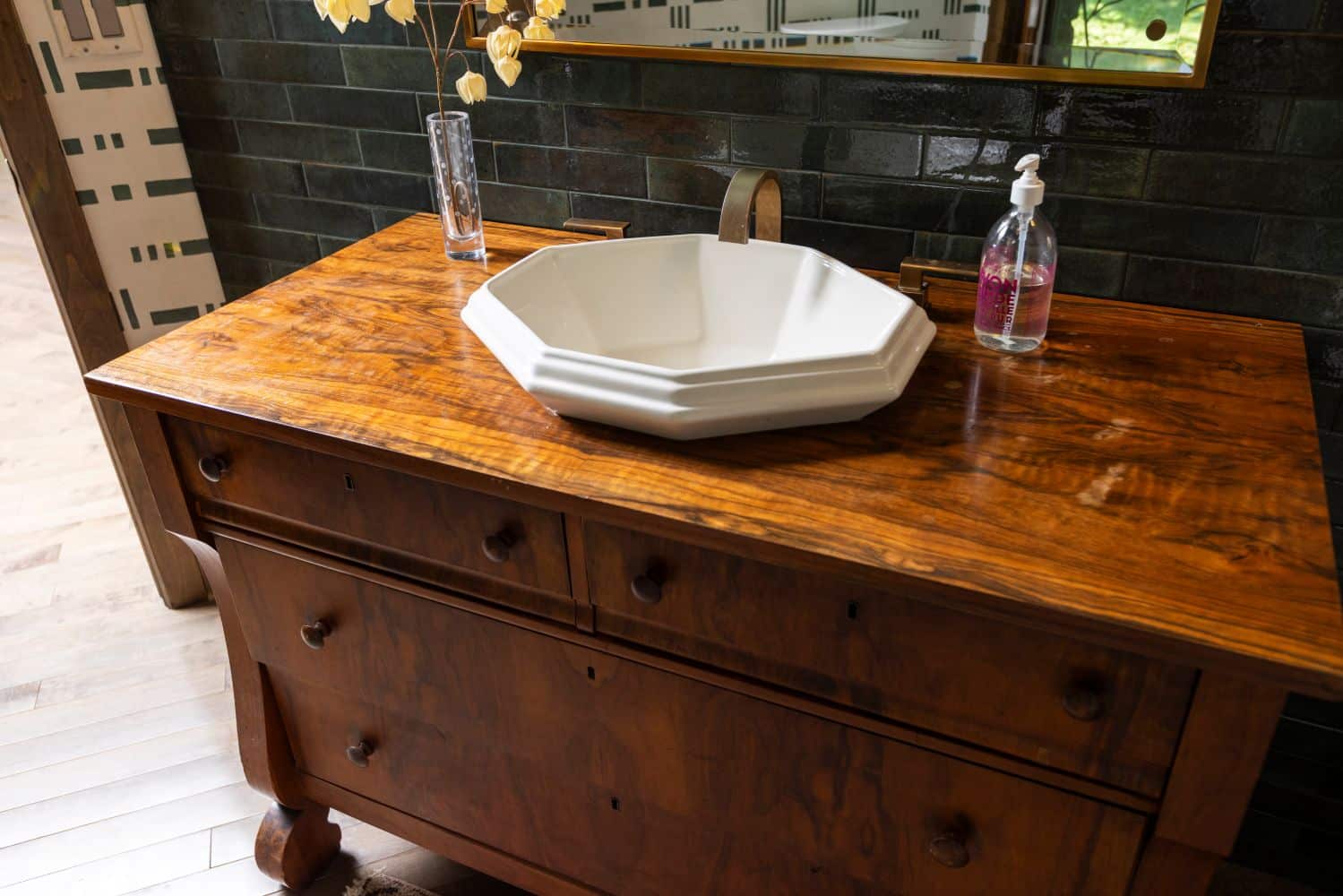 Mid- Level Faucet Fixtures