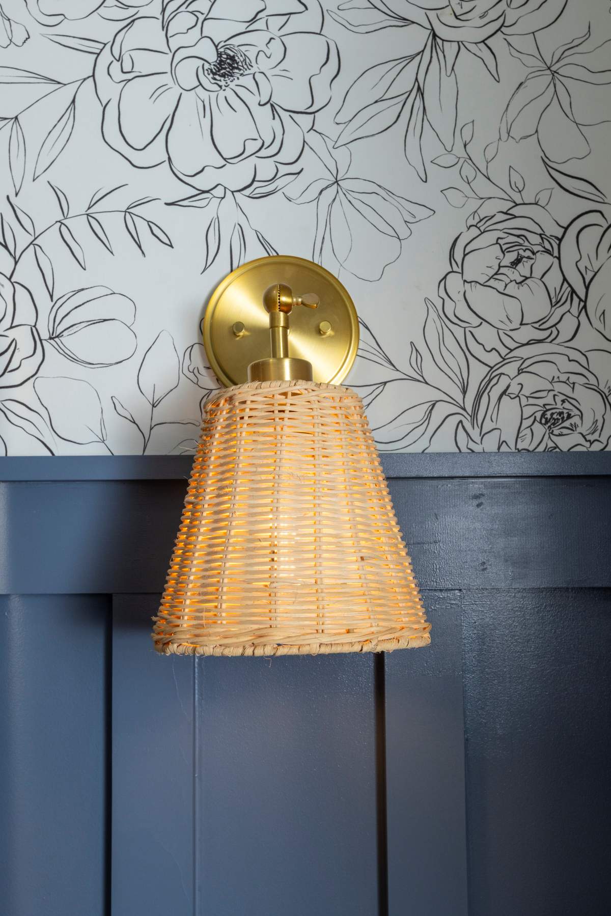 Mid - Level Vanity Light Fixtures
