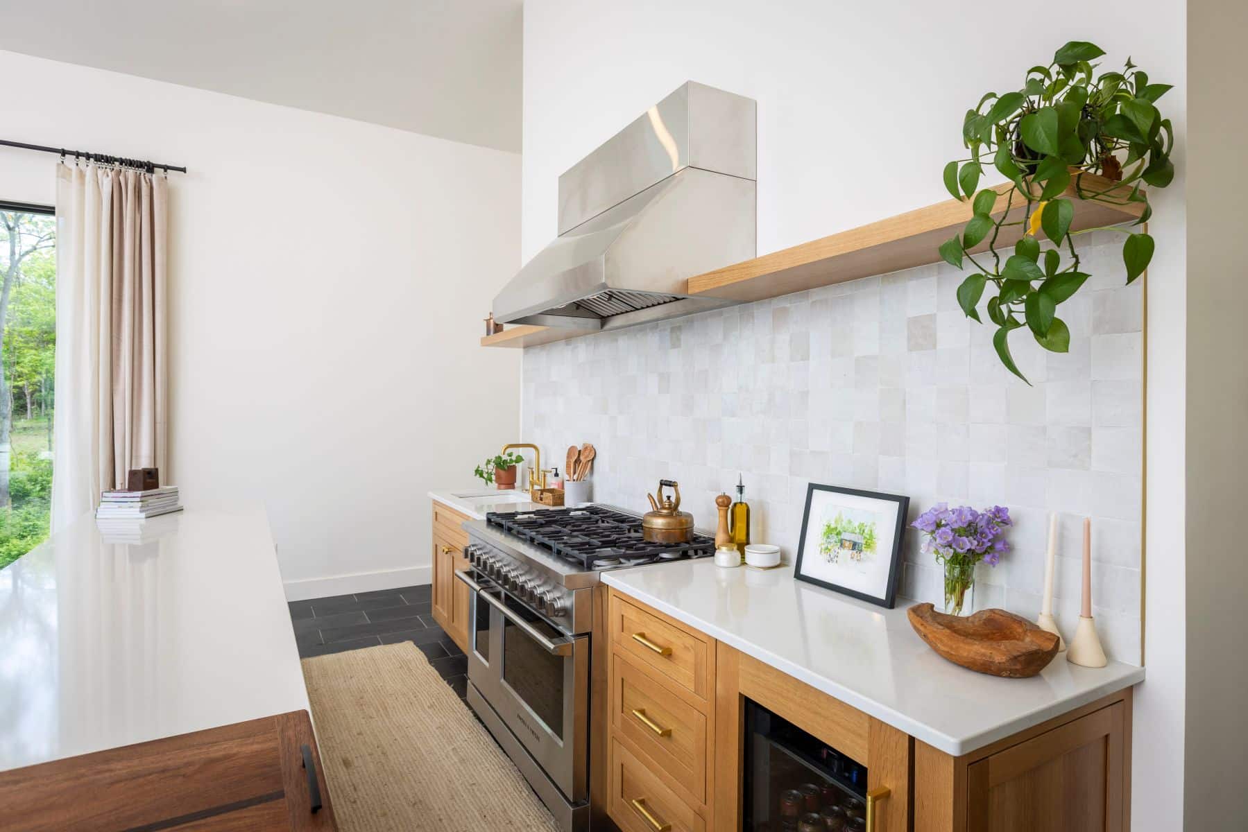 Entertainment Kitchen