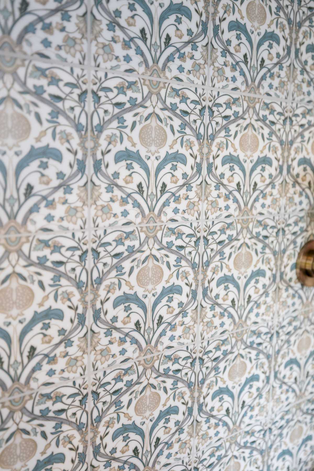 High - Level Range Backsplash